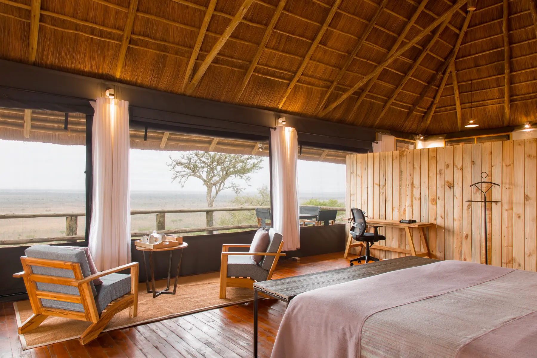 Double tent with views over the Serengeti